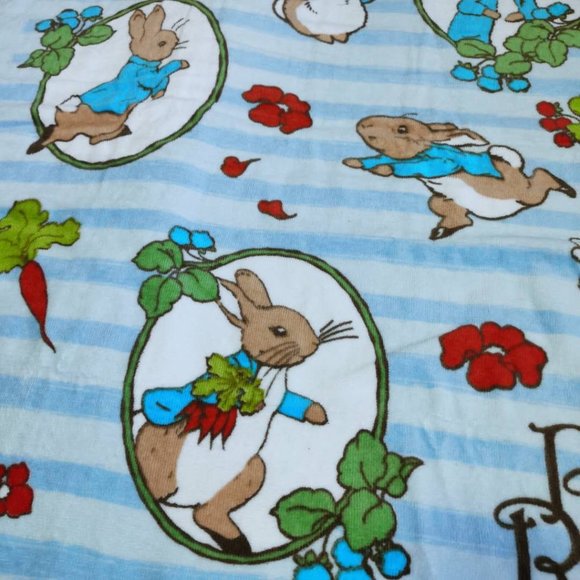 Bundle of 2 100% Cotton Peter Rabbits Bath Towels/Beach Towel - Picture 7 of 10